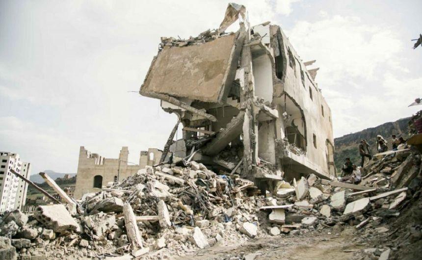 Coaliţia condusă de Arabia Saudită a lansat atacuri asupra capitalei Yemenului