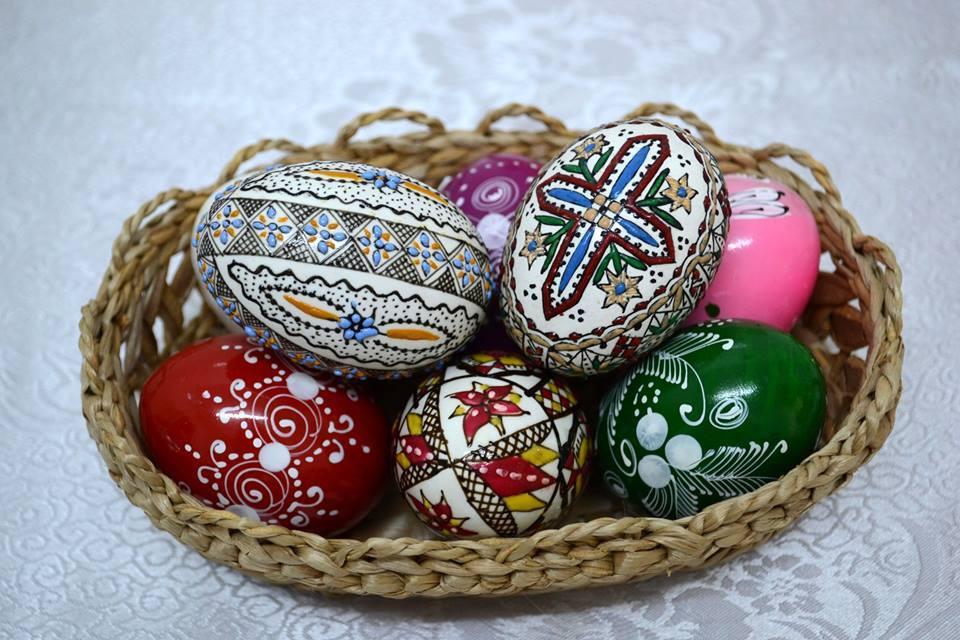 Tradiția și arta încondeierii Ouălor de Paște, în România. Ce poți vedea la Muzeul Oului din Bucovina