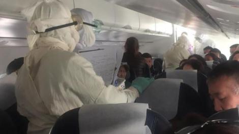 Focar de ciumă bubonică în Mongolia! Pasagerii unui avion sunt ținuți de 9 zile în carantină după ce doi pasageri au murit