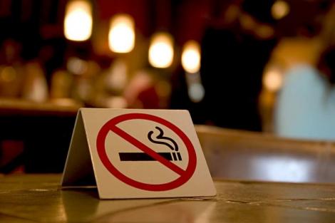 Legea antifumat se modifică! Noi interdicții pentru fumătorii din România! Când ar putea intra în vigoare