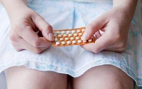 Anticoncepționalele îngrașă sau slăbesc? Mituri despre contraceptivele orale