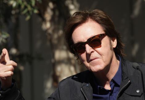 Paul McCartney a scris în secret muzica pentru adaptarea pe scenă a clasicului film "It's a Wonderful Life"