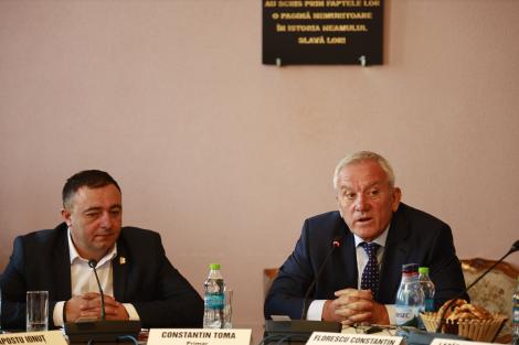 Consilierii locali din Buzău au adoptat o hotărâre prin care sunt interzise transmisiunile în direct din şedinţele publice ale CL