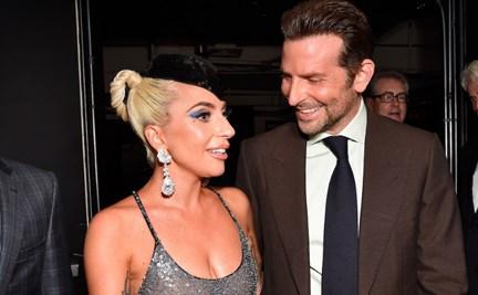 Lady Gaga ar putea fi însărcinată cu Bradley Cooper, potrivit presei americane. Cântăreața își ascunde burtica