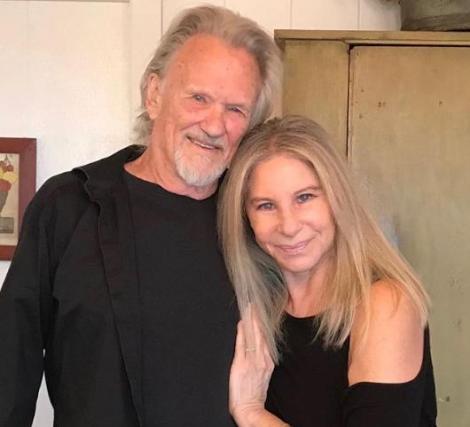 Barbra Streisand şi Kris Kristofferson au cântat împreună melodia „Lost Inside of You”, coloana sonoră a flimului „A Star is Born”