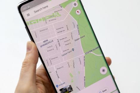 Inovație utilă pentru șoferii uituci. Google Assistant ţine minte locul de parcare