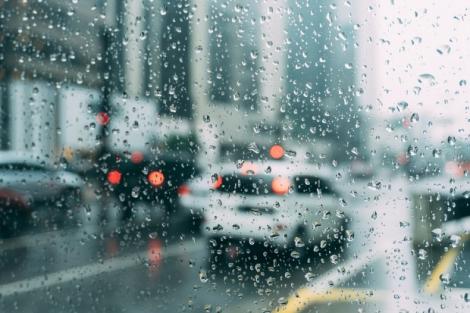 Vremea în București în următoarele 10 zile: Ploi în prima zi de școală
