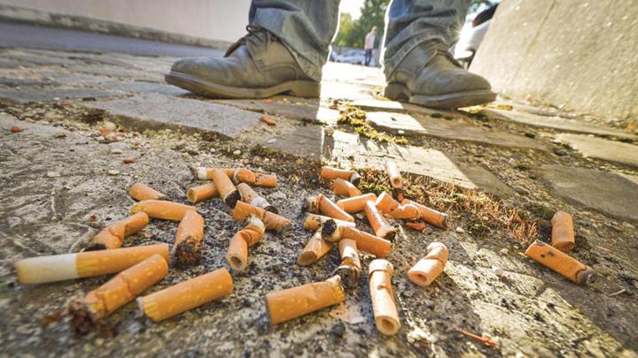 S-a anunțat! Ce pățesc cei care aruncă chiștoacele de la țigări pe stradă