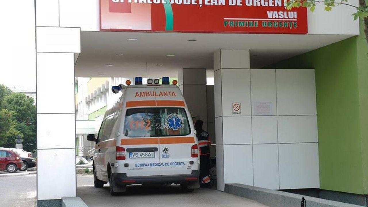 Plimbată cu ambulanța între Vaslui și Iași! Victima unui accident rutier a fost refuzată în Iași, trimisă la Vaslui și rechemată la Iași