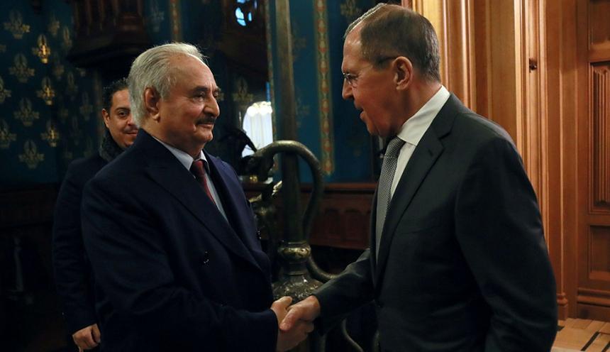 Mareşalul Haftar părăseşte Moscova fără să semneze acordul privind un armistiţiu în Libia