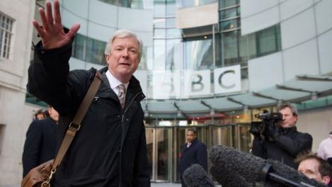 Tony Hall se retrage din funcţia de director general al BBC după şapte ani