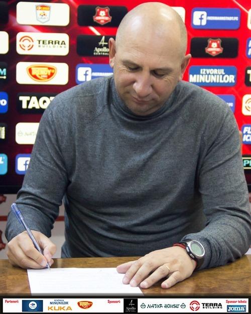 Vasile Miriuţă revine pe banca tehnică a echipei FC Hermannstadt