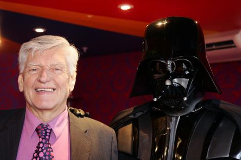 Dave Prowse, actorul din spatele măștii lui Darth Vader a murit la vârsta de 85 de ani