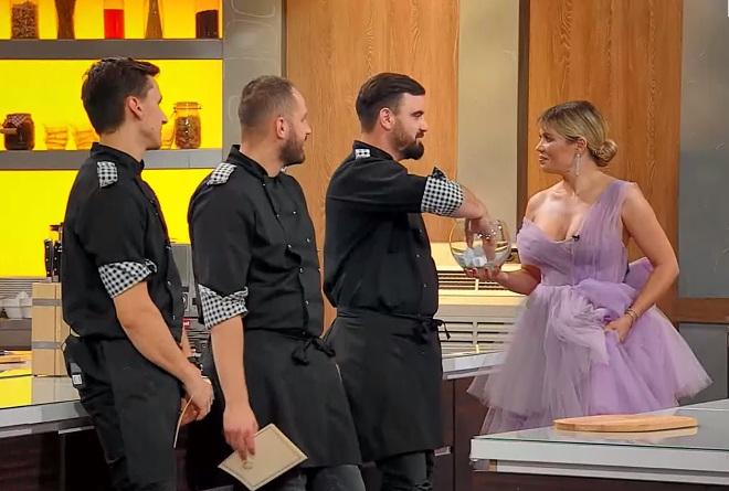 Gina Pistol și concurenții din semifinala „Chefi la cuțite” sezonul 8