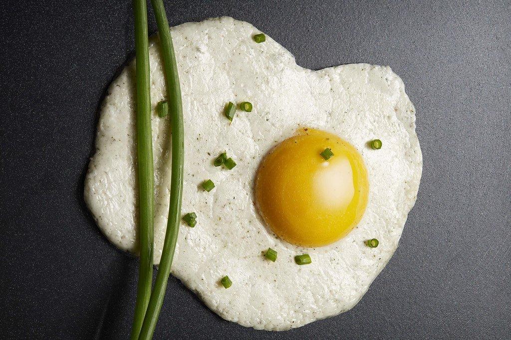 Primele ouă vegane au fost obţinute într-un laborator din Paris. Noile ouă sunt realizate din legume