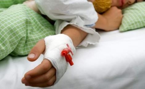 Copilul de patru ani de la Pitești a murit din cauza anesteziei: ”Cocktailul de medicamente i-a provocat un stop cardio-respirator și insuficiență de urgane!”