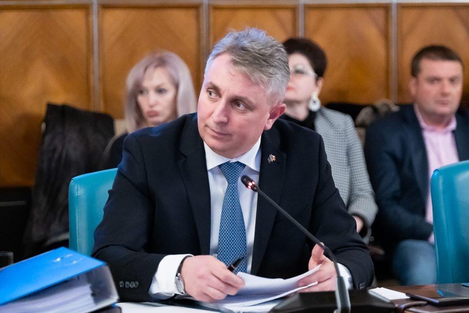 Bode către Cuc: Prefer să fiu ministru în Guvernul Orban decât să fi fost, Doamne fereşte, condus de Viorica Dăncilă