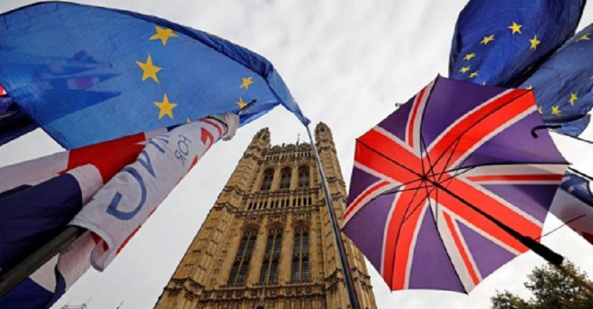 Marea Britanie adoptă o poziţie fermă în perspectiva negocierilor comerciale cu Uniunea Europeană