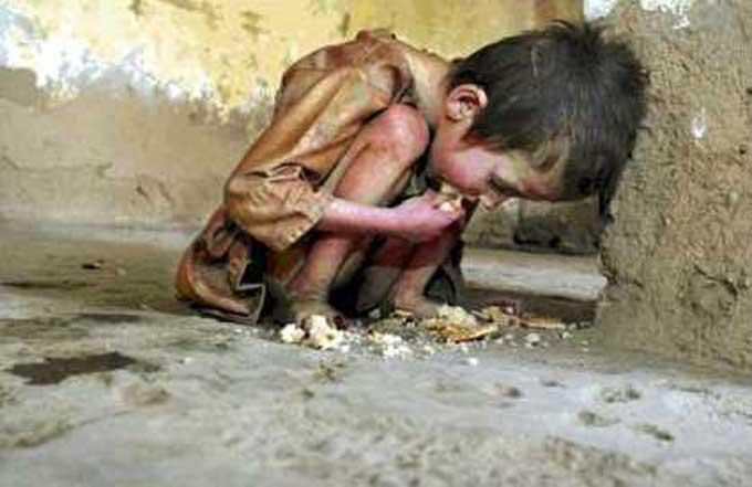 De ce mor milioane de oameni de foame? O explicație care șochează. Nu lipsa alimentelor este problema