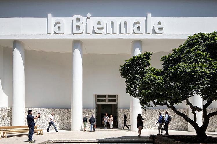 Debutul Bienalei de Arhitectură de la Veneţia, amânat cu trei luni. MipTV de la Cannes, anulat