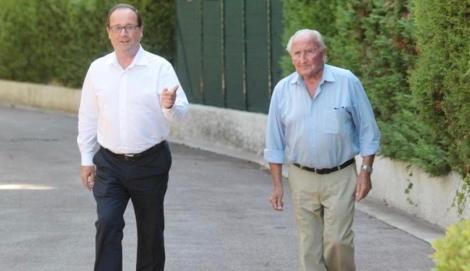 François Hollande aduce un omagiu personalului azilelor de bătrâni după moartea tatălui său, un fost medic