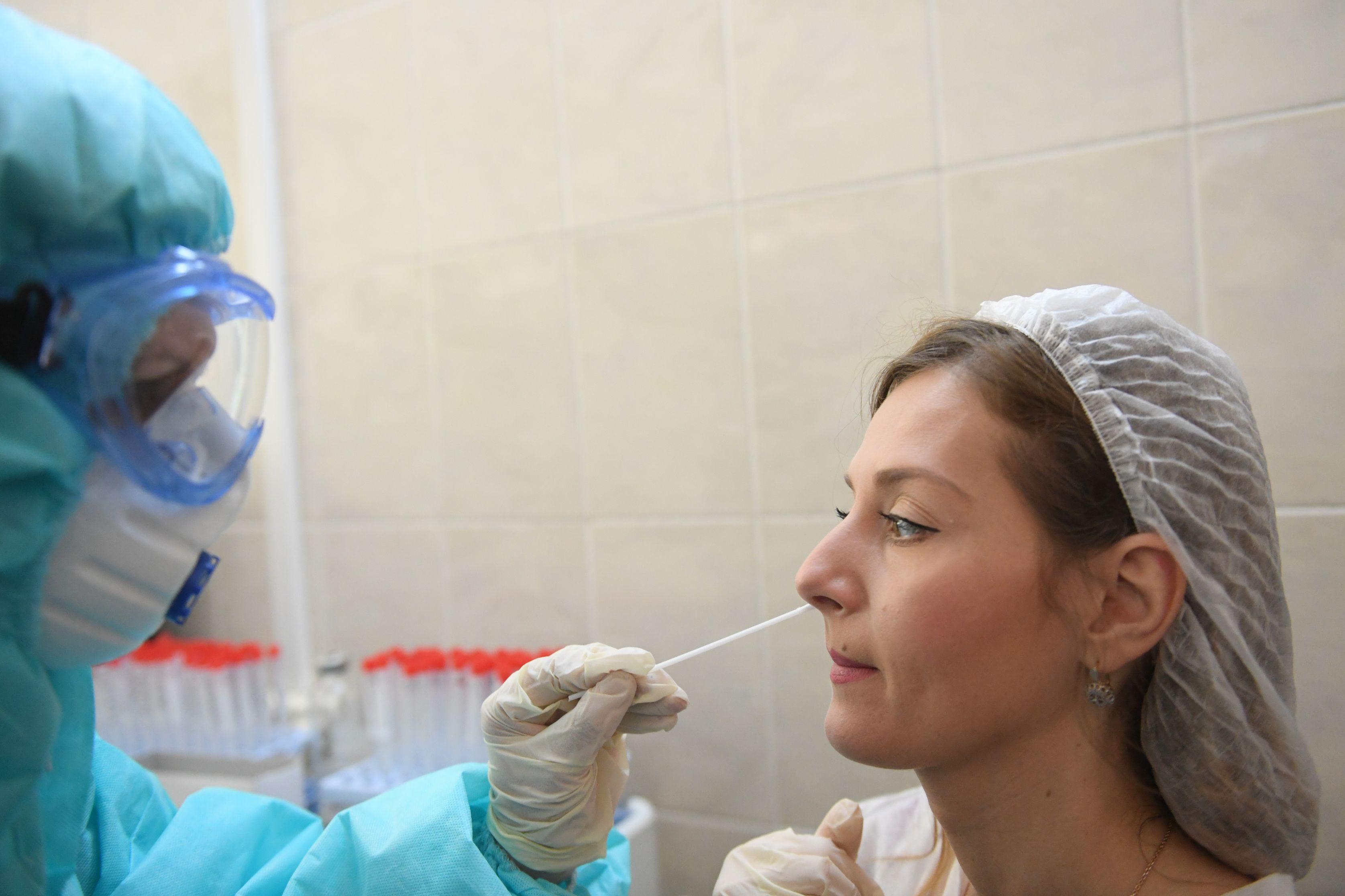 Începe testarea gratuită pentru coronavirus, în București! Cum poți ajunge să faci testul