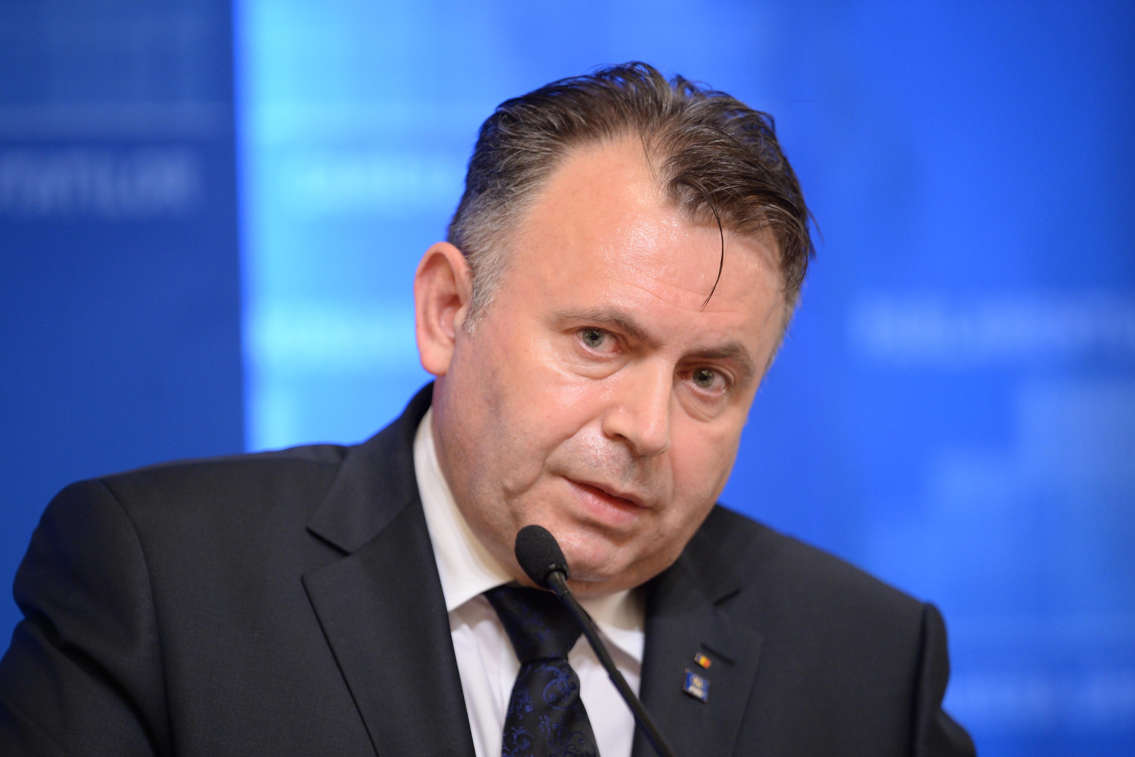 România revine la starea de urgență?! Ministrul Sănătății, declarații după recordul de îmbolnăviri: ”Totul depinde de cazurile de la ATI!”