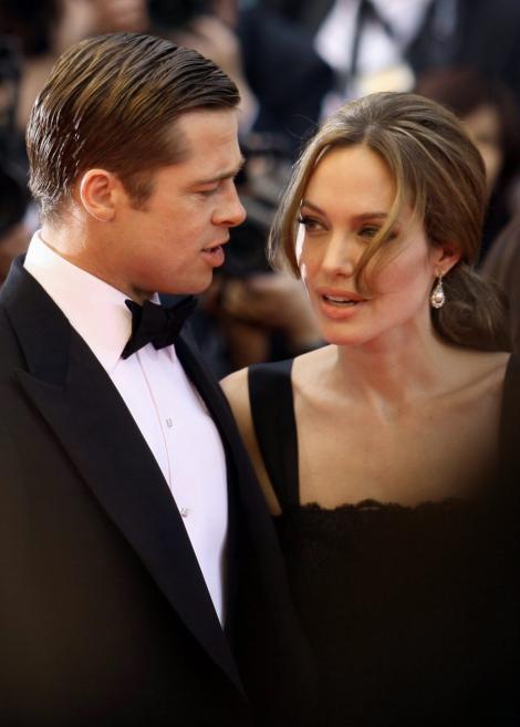 Brad Pitt s-a afișat cu noua iubită, la mai bine de un an de la divorțul de Angelina Jolie. Cum arată tânăra de 27 de ani