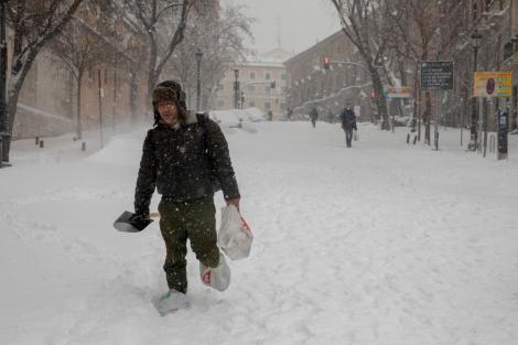 Alertă ANM! Cod galben de ninsori abundente în București și alte opt județe din România. Se anunță depuneri consistente de zăpadă