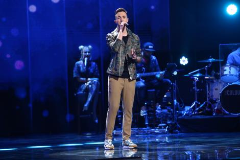 X Factor 2021, 3 decembrie. Claudiu Chichirău a interpretat piesa „Stone Cold”, dar a avut parte de un verdict neșteptat