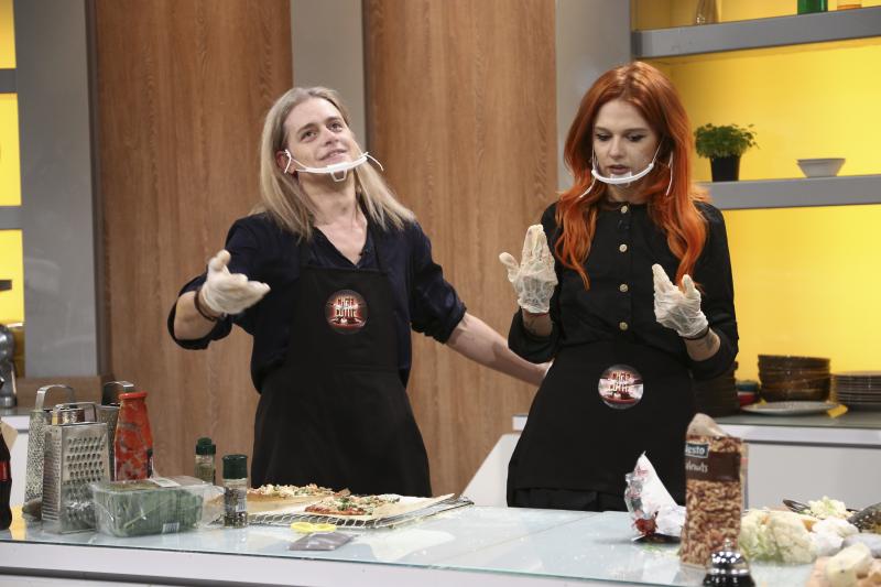 Marilu Dobrescu și Iustin Petrescu în bucătăria emisiunii „Chefi la cuțite”