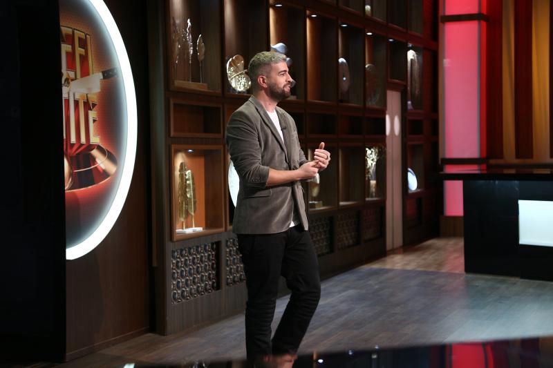 speak in fata juratilor chefi la cutite