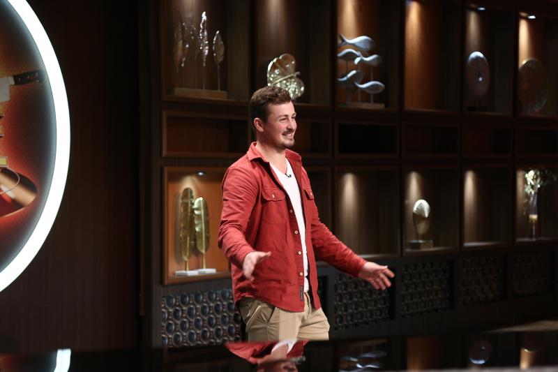 Florin Revesz in fataa chefilor la chefi la cutite