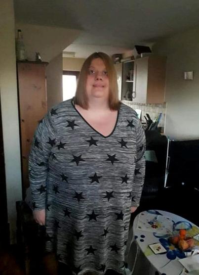  Karina Dunford pe vremea cnad avea 187 de kilograme