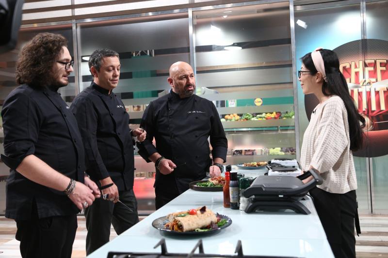 Chefii și Bui Hong Nhung, in bucataria chefi la cutite