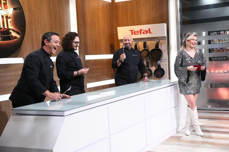  chefii au tras la sorti ca sa afle ce culoare au tunicile si echipele lor