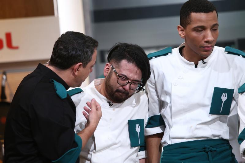 sorin bontea si rikito watanabe discutand in bucataria chefi la cutite