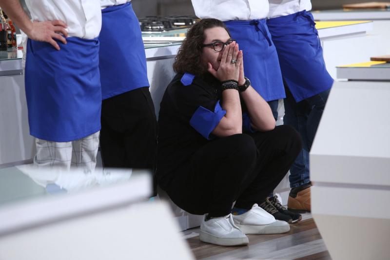 florin dumitrescu stand pe vine in bucataria chefi la cutite