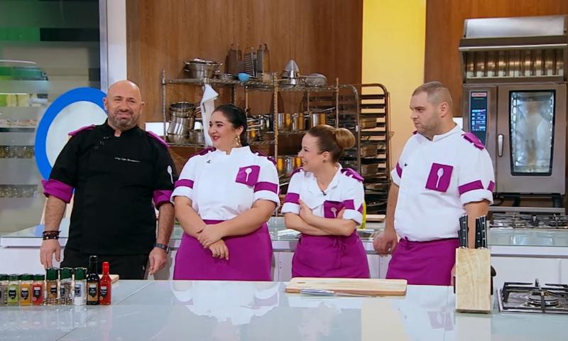 Cătălin Scărlătescu și echipa mov