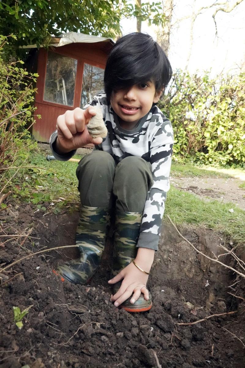 Siddak Singh Jhamat aratand ce fosila a gasit