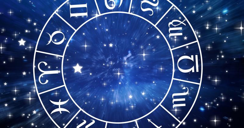 cele 12 semne ale zodiacului asezate in forma de cerc