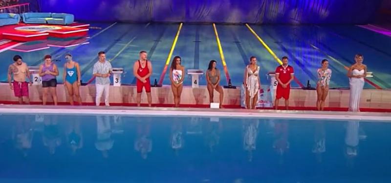 finalistii de la splash! vedete la apa stand pe marginea bazinului