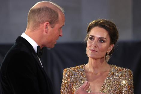 Kate Middleton a atras toate privirile la premiera filmului No Time to Die. Cum s-a îmbrăcat Ducesa de Cambridge