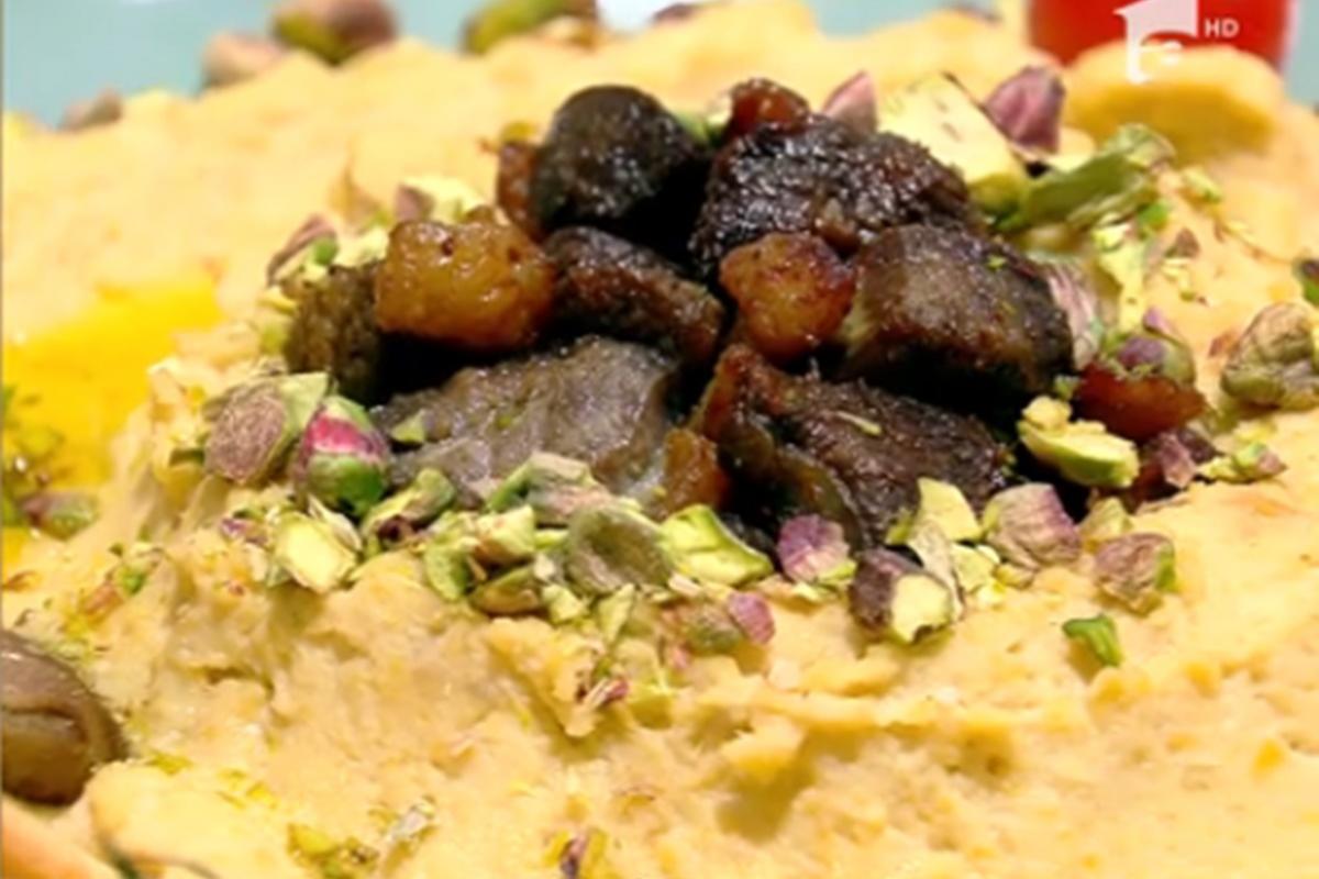 Rețeta zilei la Super Neatza, 27 septembrie 2021 preparată de Vlăduț. Hummus de năut cu castane și jumări din piept de rață