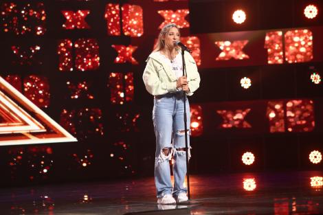 X Factor 2021, 6 septembrie. Raluca Oaida a cântat piesa Figures și i-a impresionat pe jurați cu timbrul său special