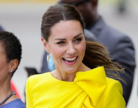 Kate Middleton, într-o rochie galbenă. Ducesa de Cambridge a strălucit în Jamaica