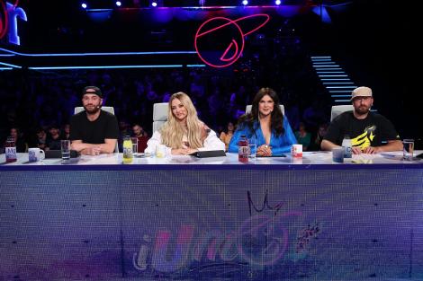 Juraţii iUmor aleg ultimul finalist al sezonului 12, duminică, de la 20.00, la Antena 1. Opt concurenți vor urca pe scenă
