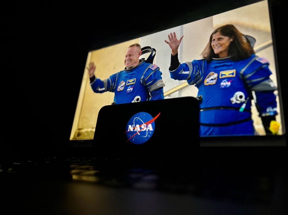 Butch Wilmore şi Suni Williams