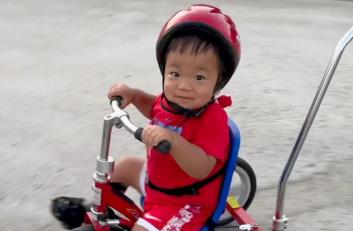 Băiețelul care sufera de o boală rară și a primit "terapie cu gene". Ce presupune procedura și care e acum starea lui de sănătate