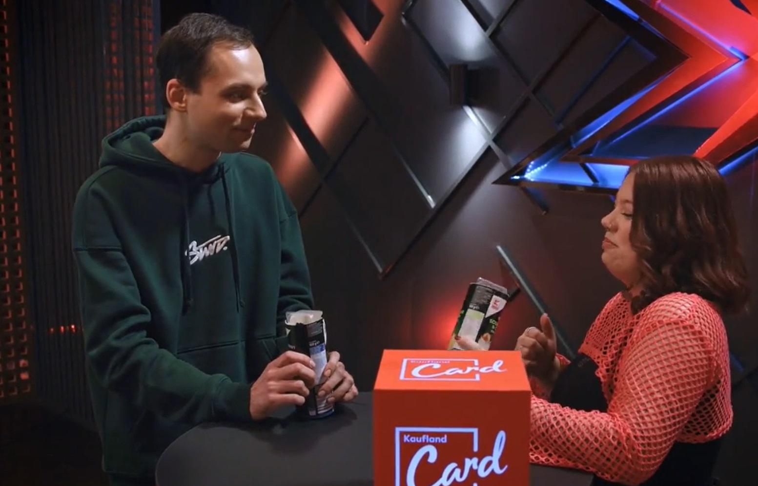 Marius Gabriel Mitran și o altă concurentă de la X Factor